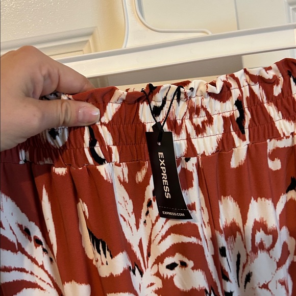 Express Patterned Pants - Picture 4 of 4